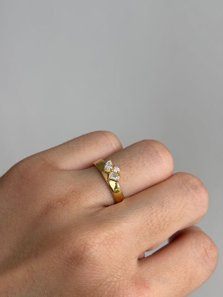 Flat Band Ring with Cluster of Diamonds, Solid 14k Gold | LIMITED
