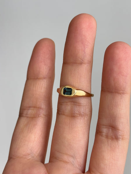 Fluid Ring with Stone No. 1 - Octagon Teal Sapphire (0.44 ct), Solid 14k Gold | ONE-OF-A-KIND