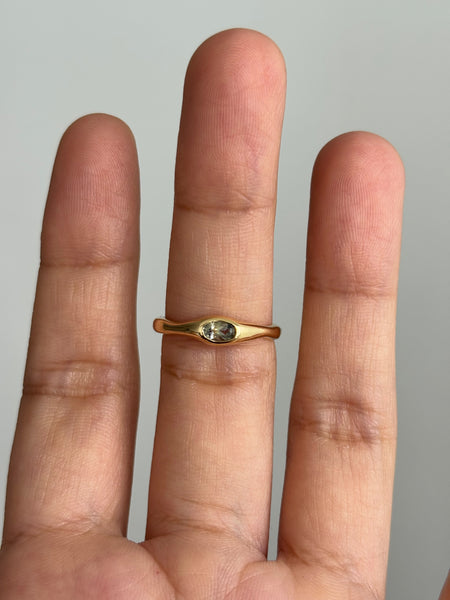 Fluid Ring with Stone No. 2 - Oval Gray Spinel (0.295 ct), Solid 14k Gold | ONE-OF-A-KIND