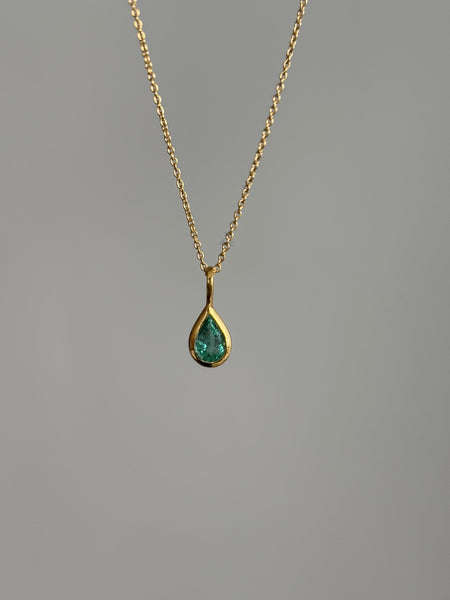 Dewdrop Pendant Necklace - Emerald, Solid Gold | LIMITED