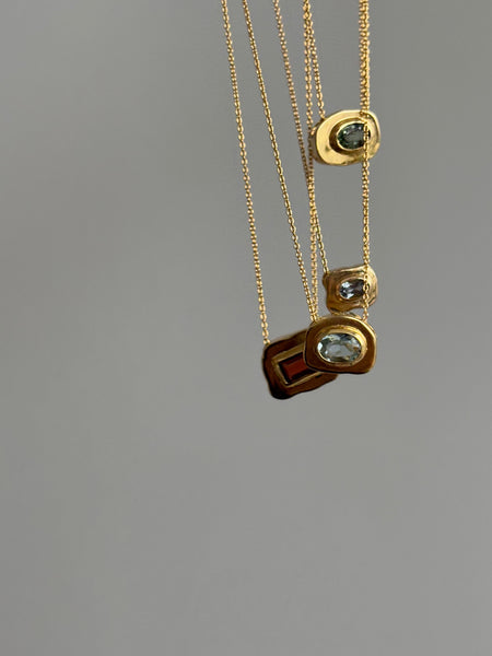 Stone on Gold Insert No. 9 Necklace - Green Sapphire, Solid Gold | ONE-OF-A-KIND