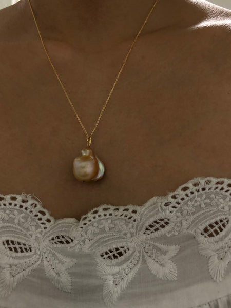 Peach Baroque Pearl Pendant / Necklace, Solid Gold