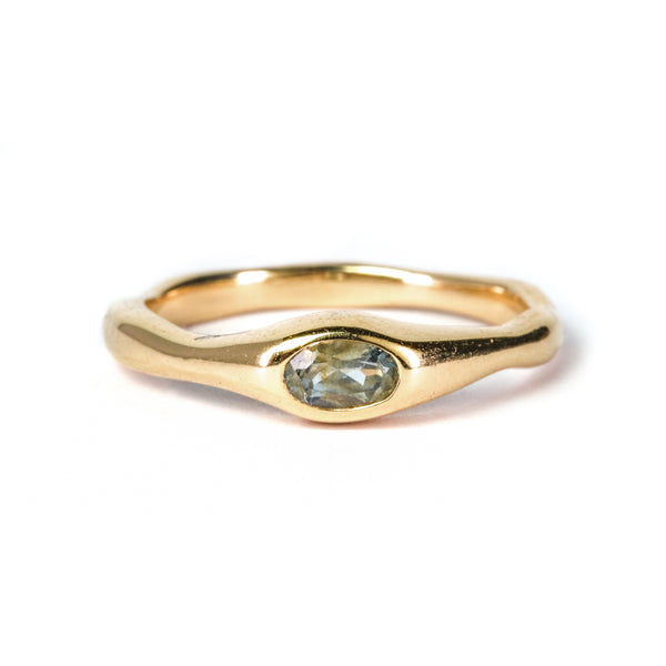 Fluid Ring with Stone No. 2 - Oval Gray Spinel (0.295 ct), Solid 14k Gold | ONE-OF-A-KIND