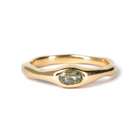 Fluid Ring with Stone No. 2 - Oval Gray Spinel (0.295 ct), Solid 14k Gold | ONE-OF-A-KIND