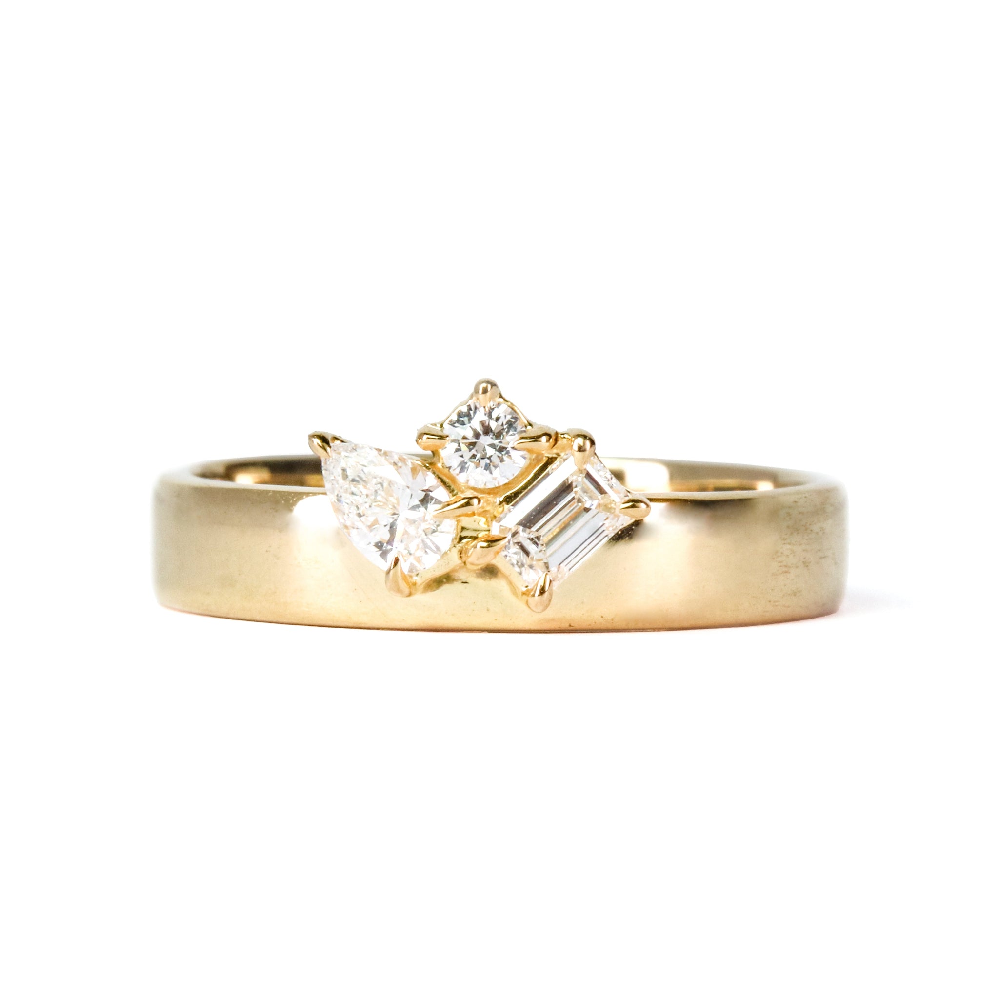 Flat Band Ring with Cluster of Diamonds, Solid 14k Gold | LIMITED