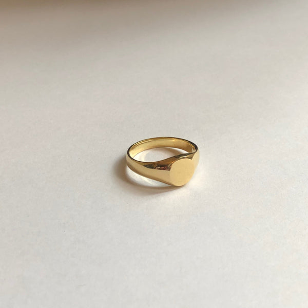 Mini Oval Signet Ring, Solid 14k Gold (5395216302124)