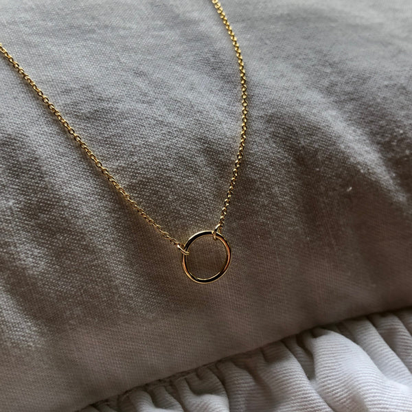 Mini Circle Necklace, Solid 18k Gold